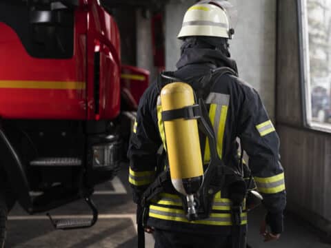 Feuerwehrmann bei der Arbeit